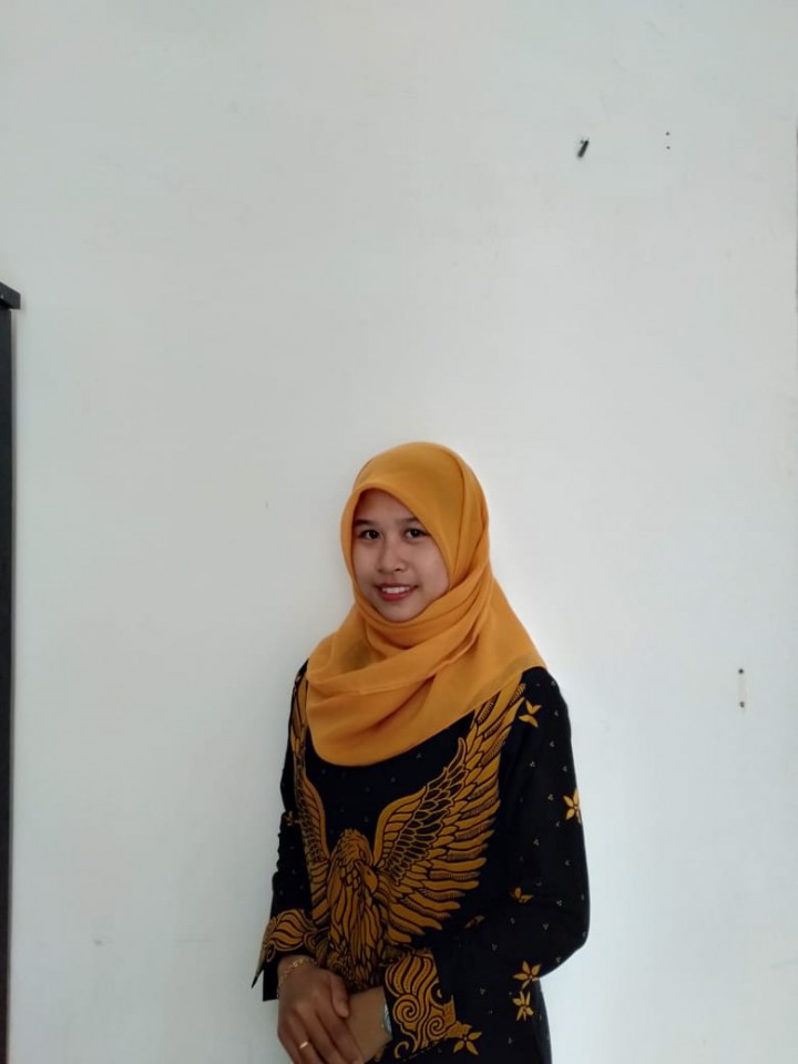 Tuti Indah Kurniati, Amd. Keb