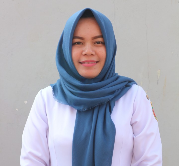 Melda Sari, SM