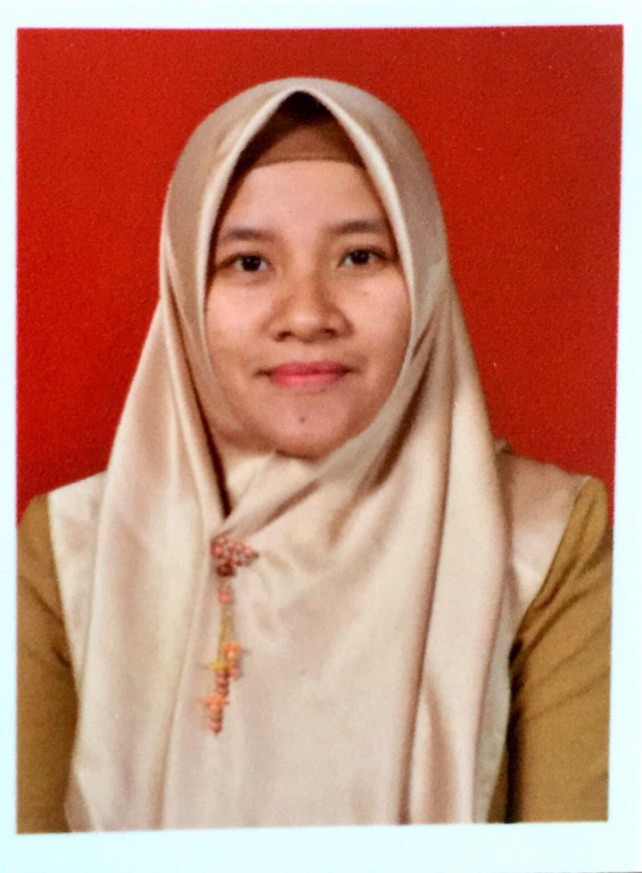 dr. Nur Hayati