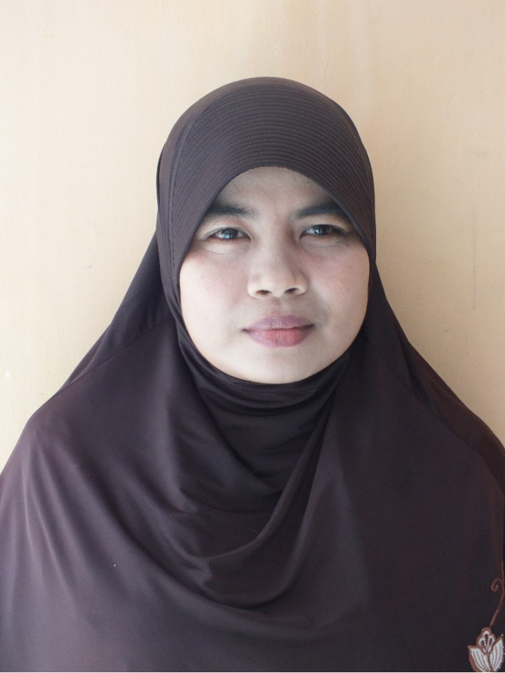 HENNI ASTUTI