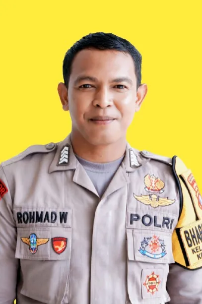 ROHMAD WAHYUDIN