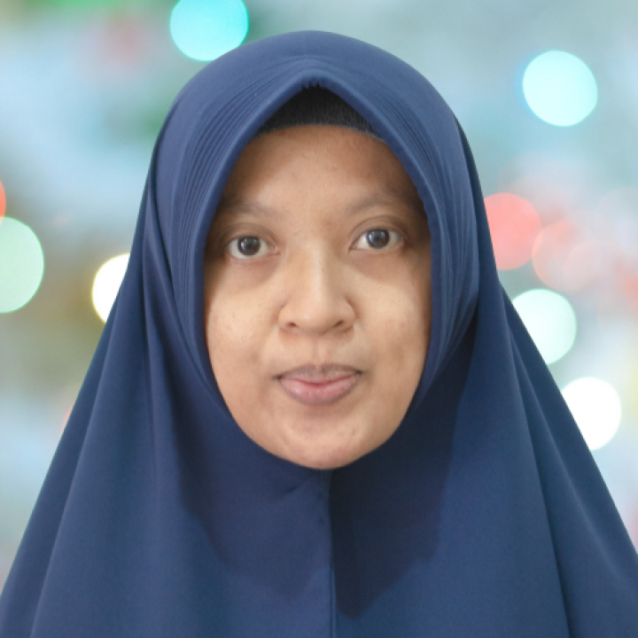 Sopha Dwi Arti, S.Farm.Apt.