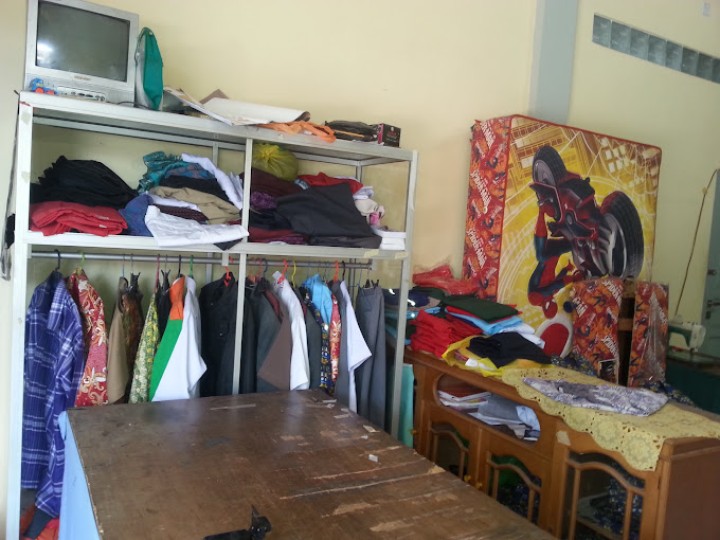 LUWES TAILOR