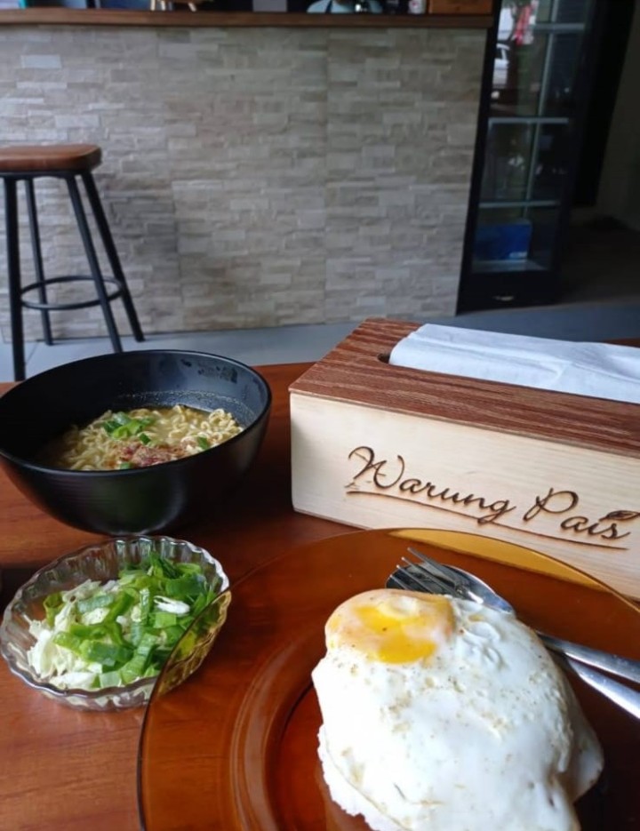 Warung Pais