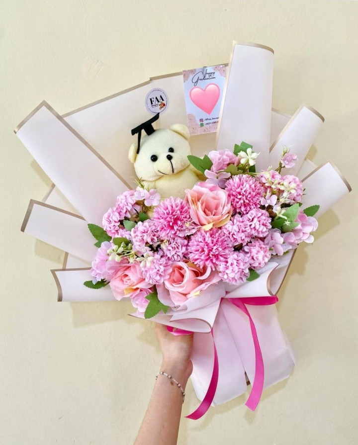 Bucket Boneka