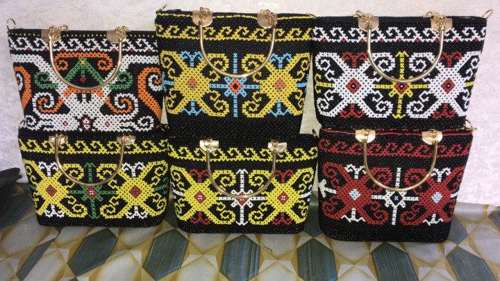 TAS MANIK