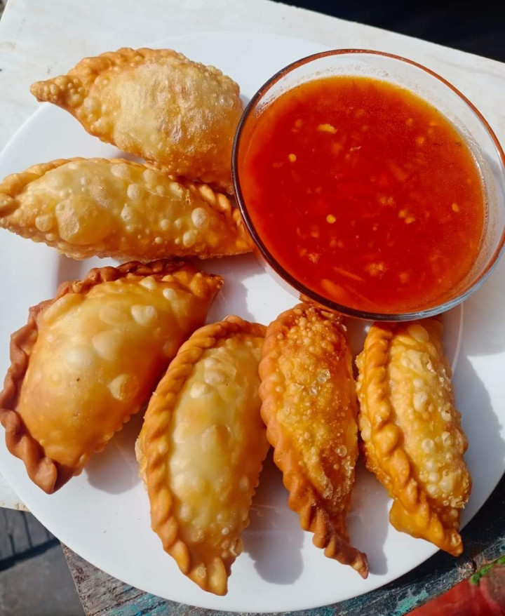 PASTEL ISI SAYURAN DAN MIHUN