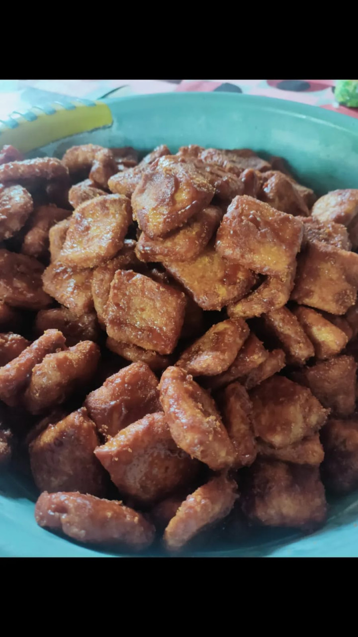 KUE GETAS
