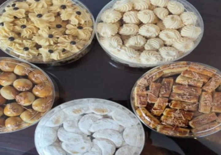 BERBAGAI MACAM KUE KERING