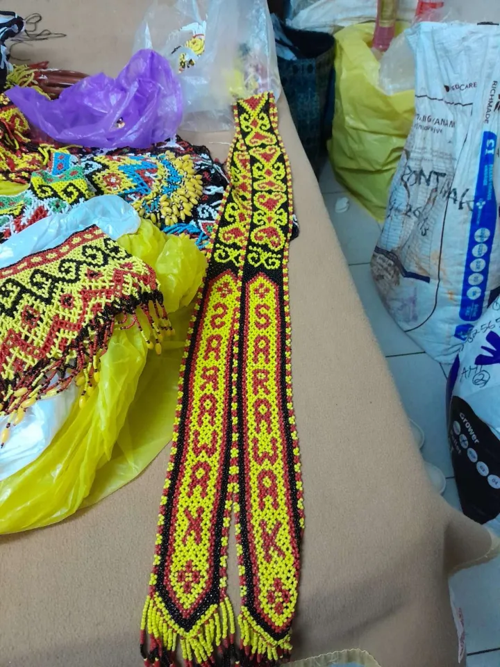 PENJUAL MANIK PADAELO