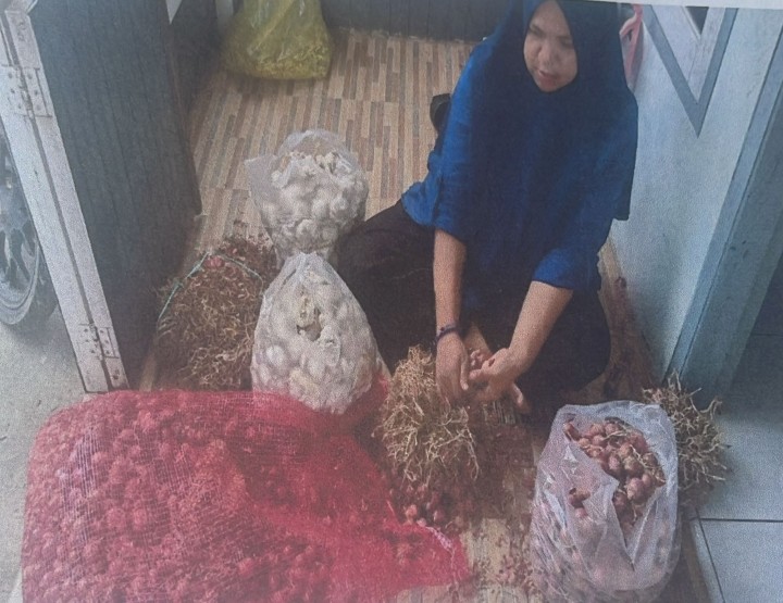 Jualan Bawang Kupasan