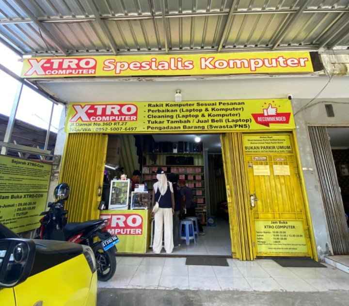 Xtro