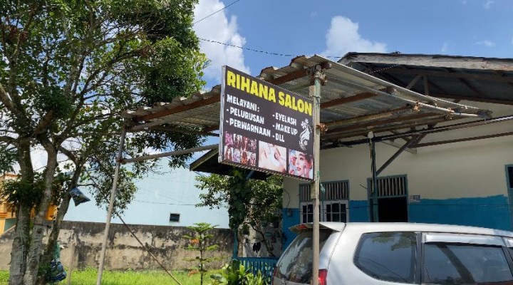 Rihana Salon